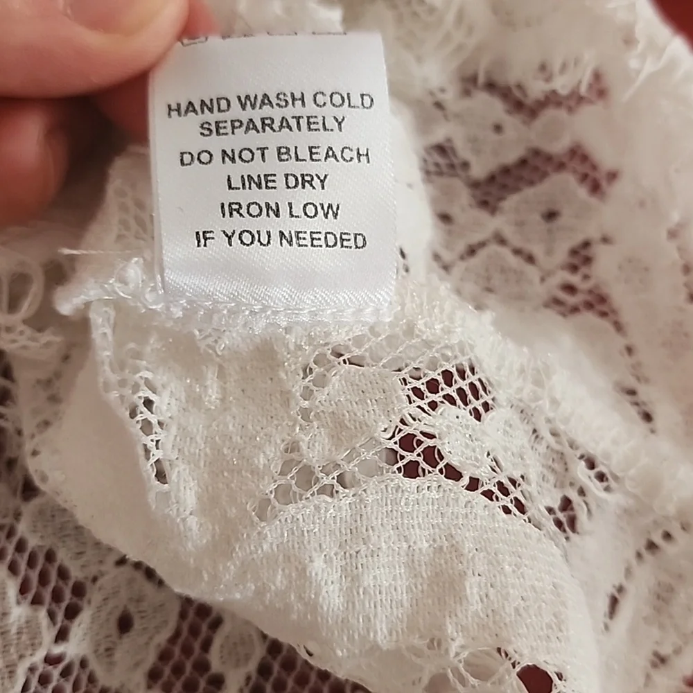 Lace Crop Top with Tulle Bell Sleeves Chelsea size small  like new without tag - Picture 10 of 12